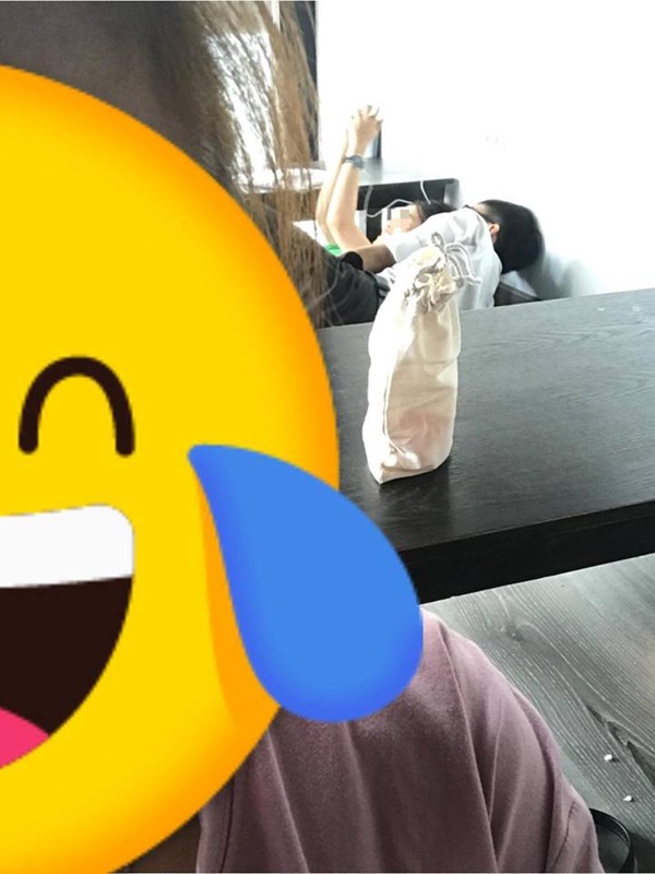 Khách hàng nổ đom đóm mắt với cặp đôi ôm ấp, hôn hít nhau ngay tại quán trà sữa, nhắc nhiều lần chẳng thèm thưa-2