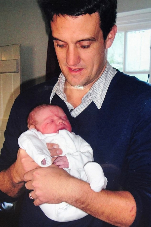 Meghan ngông cuồng lâm bồn ở nhà vô tình đẩy Hoàng tử Harry vào địa ngục?-1