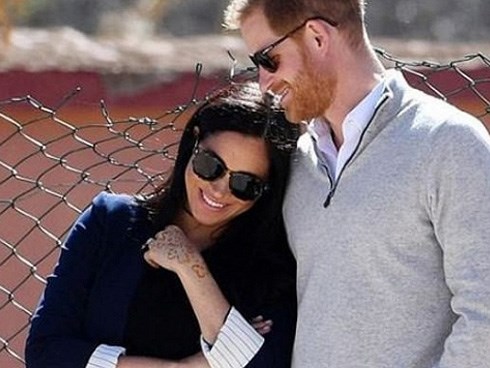 Meghan ngông cuồng lâm bồn ở nhà vô tình đẩy Hoàng tử Harry vào 'địa ngục'?