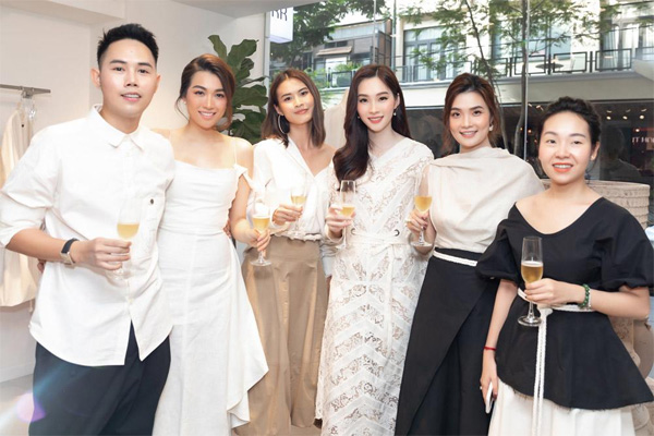 Đặng Thu Thảo diện váy xuyên thấu xinh như nữ thần nhưng cư dân mạng phát hiện điều bất thường trên vóc dáng-3