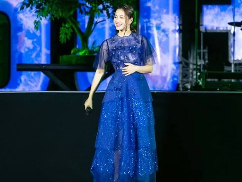 Nghi án ca sĩ Ngọc Anh có bầu với tình trẻ sau 10 năm ly hôn