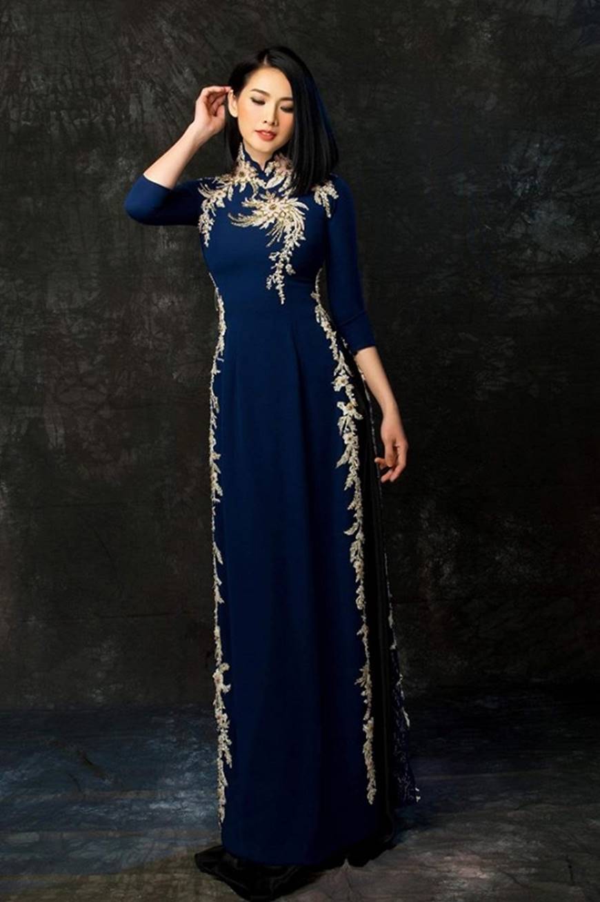 Anh Thư kín đáo, sang trọng với loạt thiết kế áo dài quyền quý-1