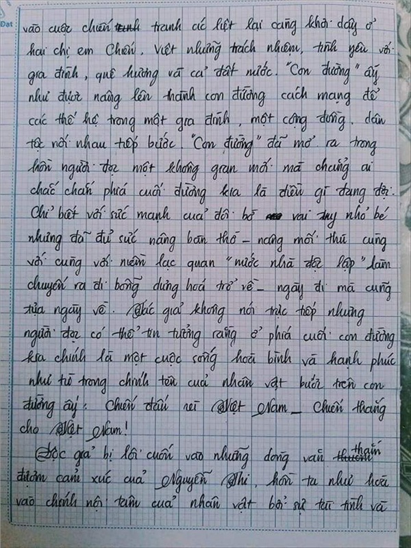 Bài văn 9.5 điểm xuất sắc từ nội dung đến chữ viết, khiến giáo viên bất lực khi viết lời phê-12