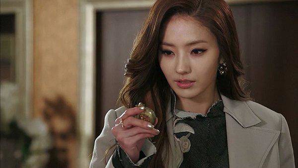 Của hồi môn cất kín hơn 1 năm và sự thật khiến con dâu chát đắng-2