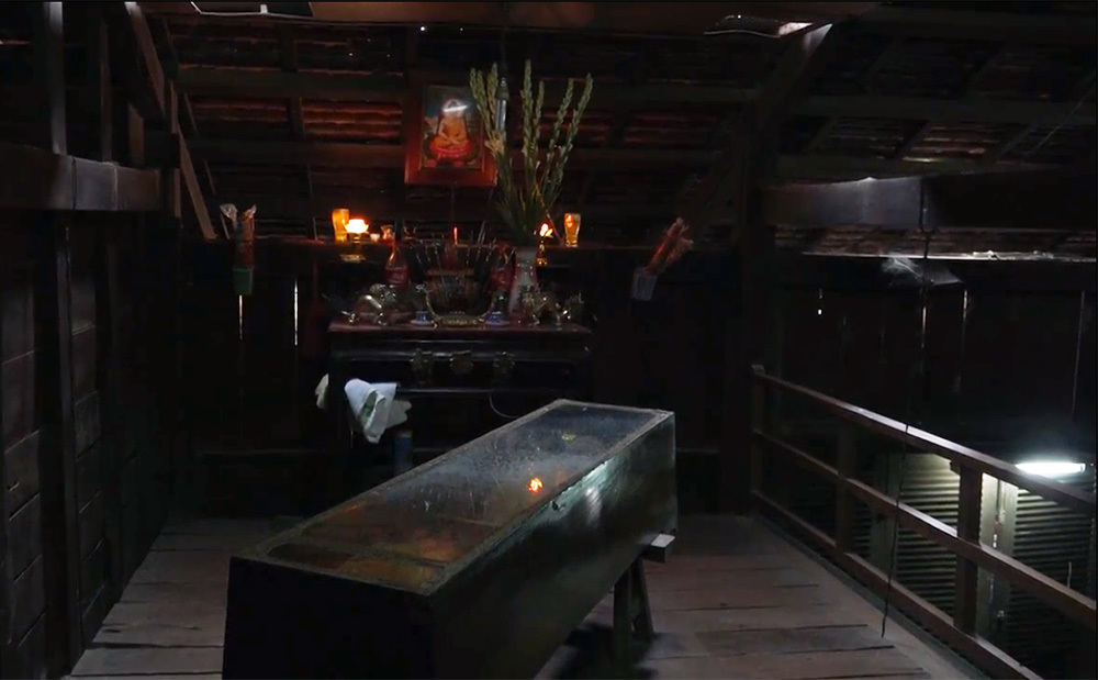 Thi hài hơn 50 năm vẫn như đang ngủ trong ngôi nhà ở miền Tây-3