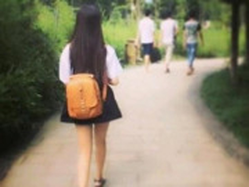 Vụ cô giáo bị bắt quả tang vào nhà nghỉ với đồng nghiệp: Người chồng tố vợ bỏ bê, đã được khuyên can nhưng không nghe-4