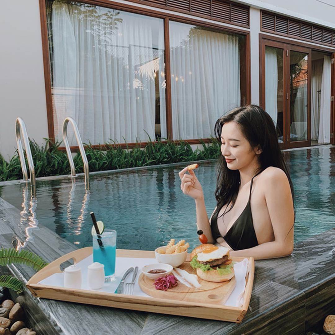 Đàm Thu Trang - Cường Đô La khoe ảnh nghỉ lễ, Jun Vũ gợi cảm ở Hồ Tràm-3