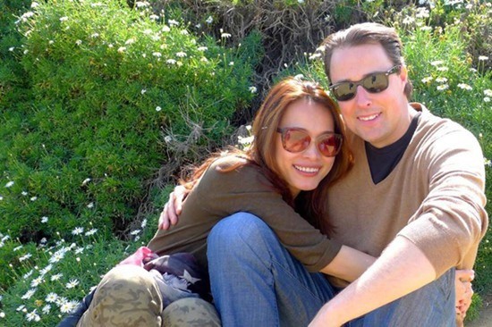 Bỏ hào quang sang Mỹ, Hoa hậu Ngọc Khánh viên mãn sống đời giản dị, trồng nho phụ chồng-15