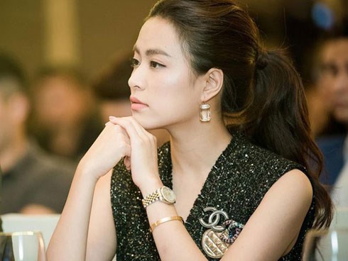 Hoàng Thùy Linh tái xuất sau