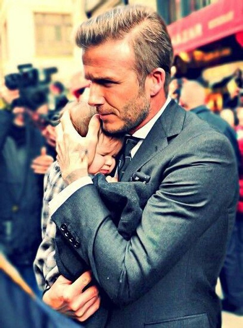 Tiểu công chúa Harper Beckham: Cuộc sống quý tộc phủ kín bằng tình thân và hàng hiệu của cô bé hạnh phúc nhất Hollywood-4