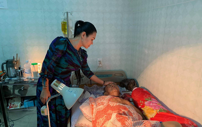 Con trai nghệ sĩ Lê Bình: Ba tôi sốt cao, mê man nhưng chưa hôn mê-1