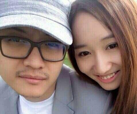 Vợ còn sống sờ sờ bỗng được chồng đưa lên bàn thờ, cái kết khiến ai nấy hả hê-1