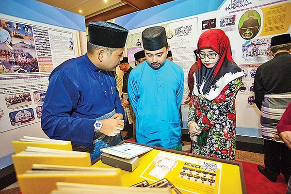 Nàng dâu hoàng gia Brunei từng gây choáng trong đám cưới kéo dài 11 ngày, phủ đầy vàng và kim cương, xa xỉ bậc nhất giờ ra sao sau 3 năm kết hôn?-8