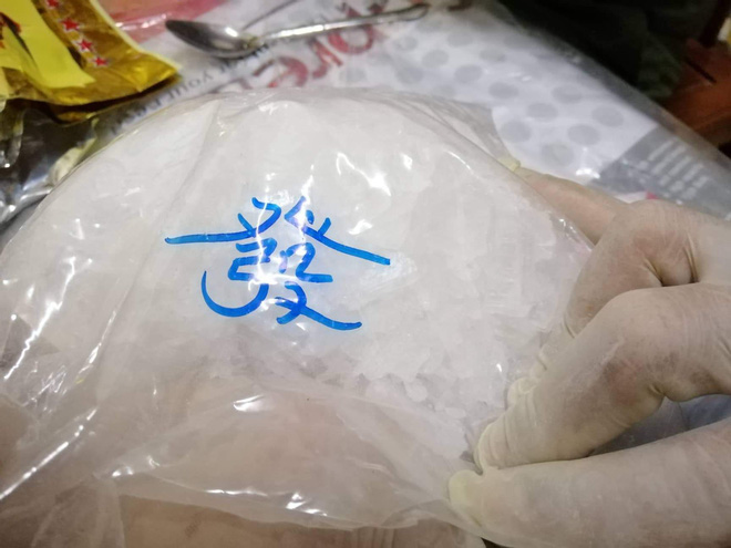 Vụ bắt giữ gần 1 tấn ma túy đá ở Nghệ An: Từ đống rác ven đường đến nhà kho toàn loa thùng-11