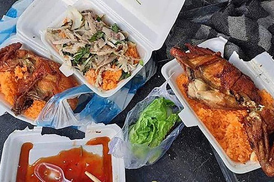 Bữa ăn đắng của tài xế giao hàng và vấn nạn bom hàng gây bức xúc-1