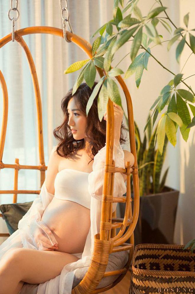 Vẻ gợi cảm và chuyện tình ái của 3 hot girl tên Trâm Anh-10