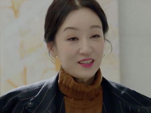 Mẹ ruột đưa bạn trai tới ra mắt, tôi thất thần nhìn dượng đút cục tiền vào chỗ kín-3