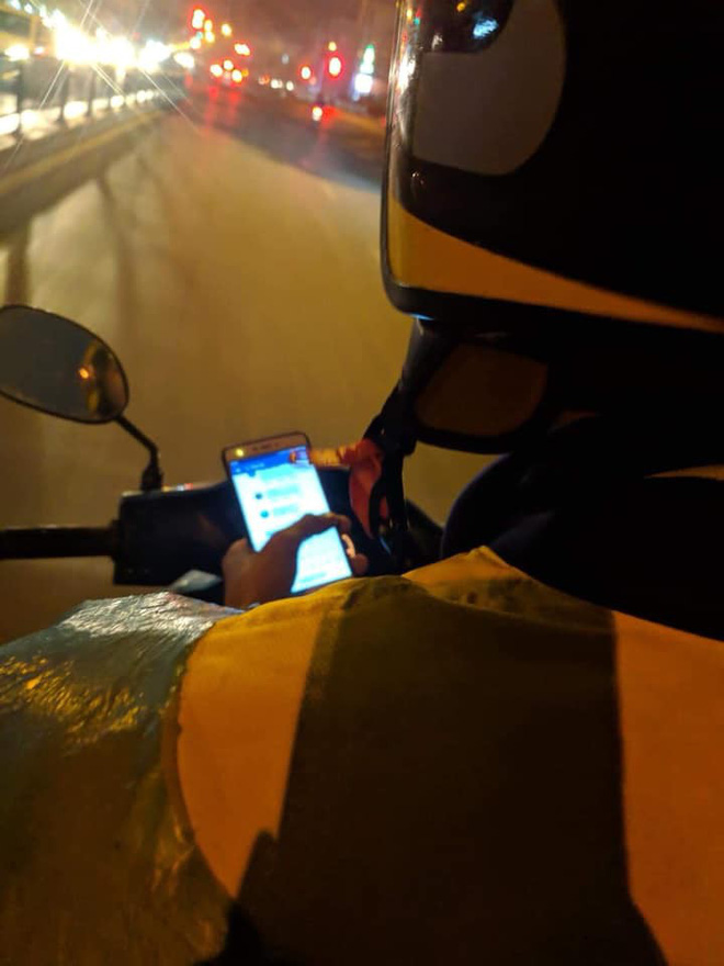 Cuộc đối thoại giữa khách và tài xế trên chuyến xe đêm khiến dân mạng bức xúc-2