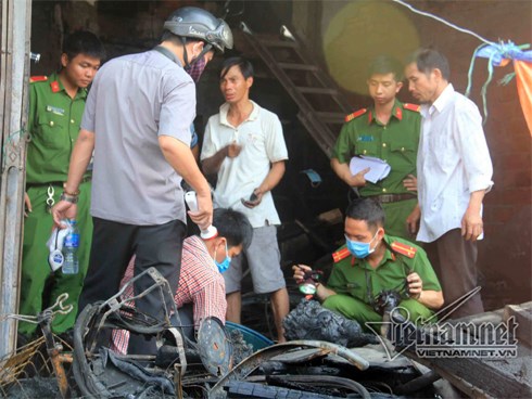 Cháy cửa hàng, vợ chồng và con gái tử vong: Tiếng kêu lịm dần giữa biển lửa