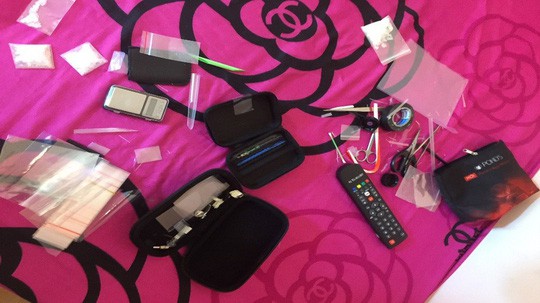 Phát hiện bất ngờ chàng ca sĩ bỏ nghề về quê đi buôn ma túy-2