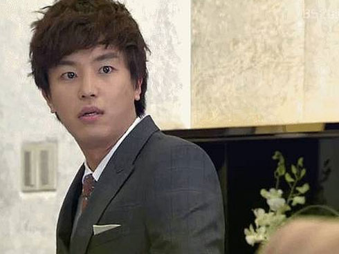 Vợ choáng váng nghe người tình già giàu có của chồng ra điều kiện-2