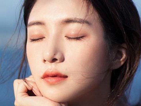Thầy phong thủy chỉ đích danh: Phụ nữ sở hữu những điểm này số khổ BẦN HÀN CẢ ĐỜI, về già hiu quạnh