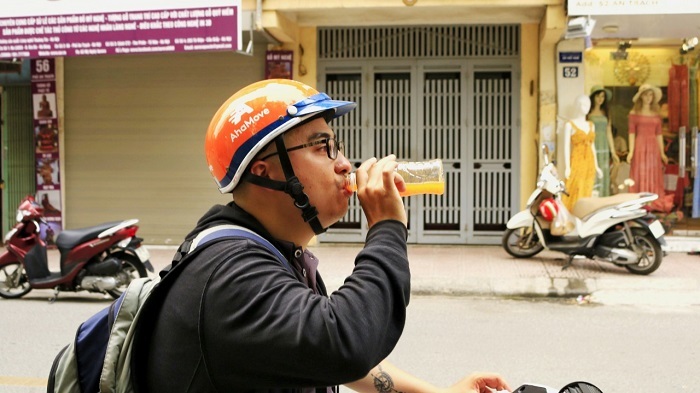 Nước ép hoa quả tràn vỉa hè Hà Nội: Bán rẻ bằng 1/3, ngày vẫn thu bạc triệu-6