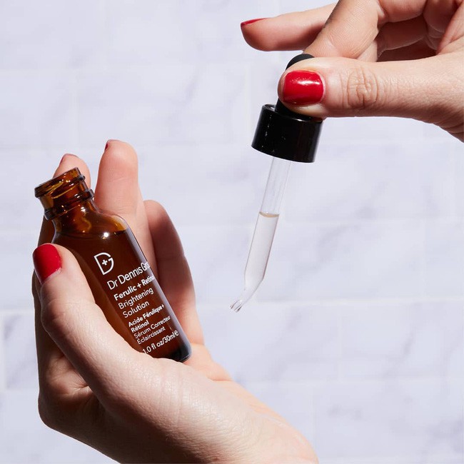 Câu hỏi khiến hội chị em sợ lão hóa khá hoang mang: Có nên dùng retinol hay không?-8