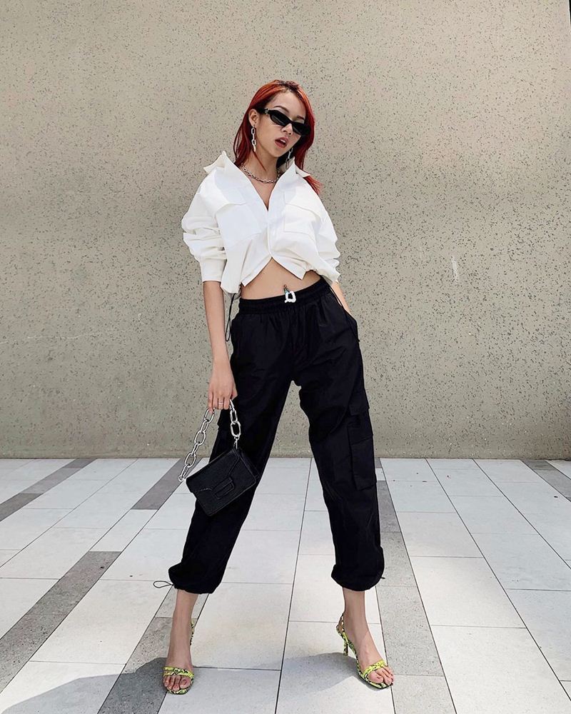 Hoàng Yến Chibi khoe ngực khủng - Jun Vũ mát mẻ với bikini xanh nõn chuối-5