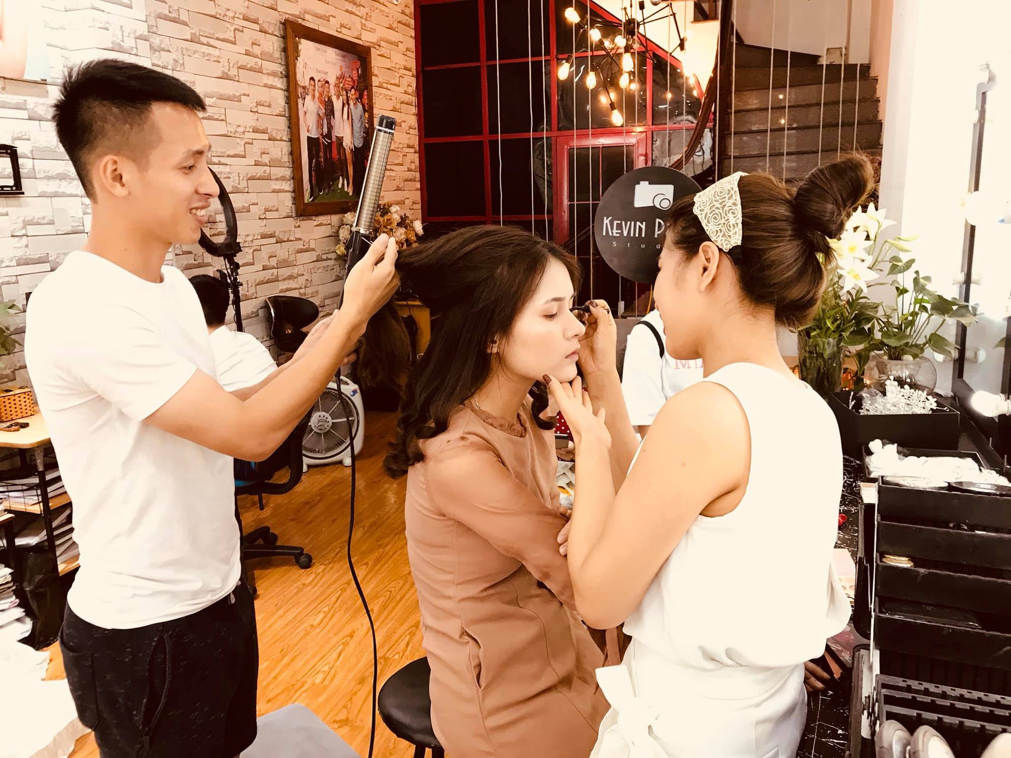 Tiền vệ tuyển Việt Nam chia tay đời độc thân: Cô dâu có nụ cười toả nắng, cùng quê với Xuân Trường-12