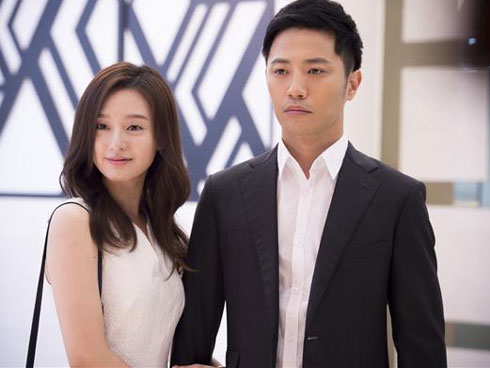 Phát hiện bạn gái ngoại tình với sếp, chàng trai lật mặt ngay trong đám cưới-2