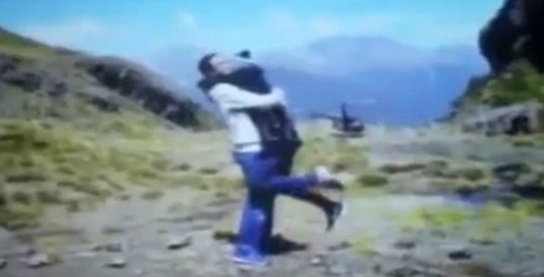 Muôn kiểu tỏ tình của sao Vbiz: Người cướp sóng truyền hình, người lên tận đỉnh núi nói lời trăm năm-1