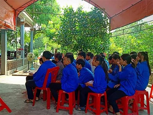 Trào nước mắt bài thơ cô giáo tiễn nam sinh mồ côi bị cậu chém thiệt mạng