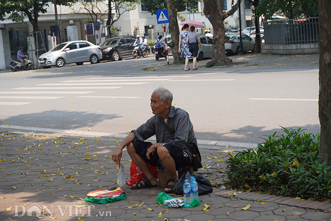 ẢNH: Người Hà Nội vật vã” trước nắng nóng gần 40 độ C-5