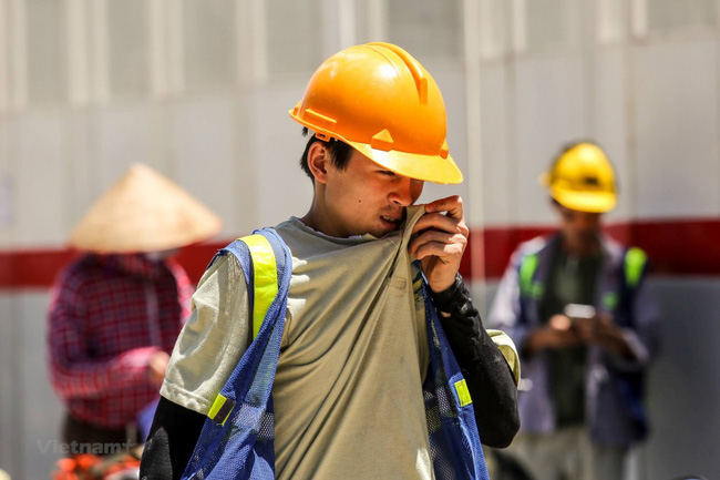 Đợt nắng nóng gay gắt ở miền Bắc kéo dài đến bao giờ?-1