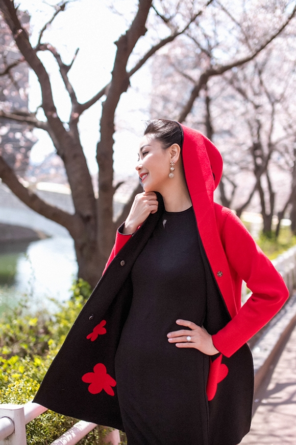 Hoa hậu Hà Kiều Anh trẻ trung, khoe dáng thon gọn ở Hàn Quốc-10