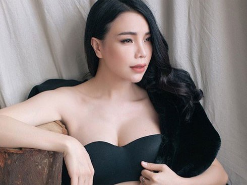 Cuộc sống làm mẹ đơn thân của Trà Ngọc Hằng: Bán hết tài sản có giá trị, ngày chỉ ngủ vài tiếng