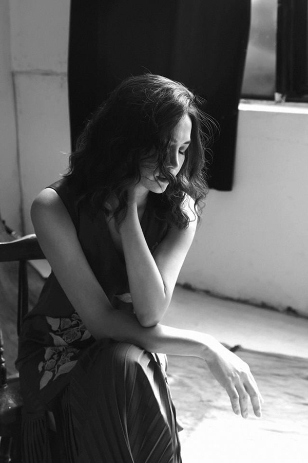 Hoa hậu Ngọc Khánh: Sau những cuộc tình lầm lạc đã chọn cuộc sống nông thôn, trồng cây nhặt cỏ bên người chồng ngoại quốc-5