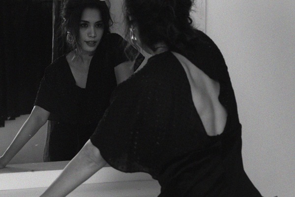 Hoa hậu Ngọc Khánh: Sau những cuộc tình lầm lạc đã chọn cuộc sống nông thôn, trồng cây nhặt cỏ bên người chồng ngoại quốc-6