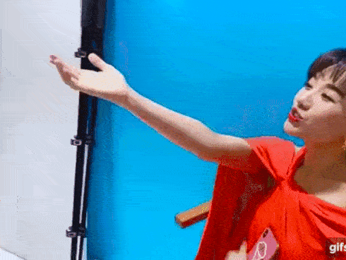 Trấn Thành và Hari Won khoá môi nhau đắm đuối giữa đường phố Paris nhưng Trịnh Thăng Bình mới là tâm điểm chú ý-4