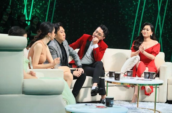 Màn cầu hôn bất ngờ tối qua khiến Hương Giang - Vỹ Dạ bật khóc, triệu khán giả vỡ òa-6
