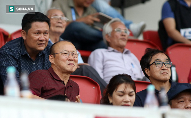 HLV Park Hang Seo nhận hung tin về Hà Đức Chinh-1