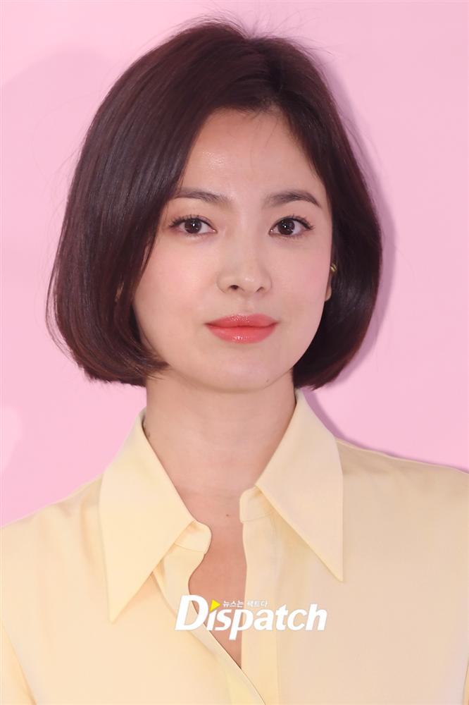 Cận cảnh gương mặt đẹp không tì vết của mỹ nhân U40 Song Hye Kyo-1