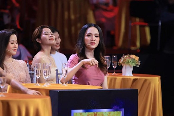 Clip cực dễ thương: Hương Giang gục ngã, nguyện ở tù chung thân trước soái ca công an-1