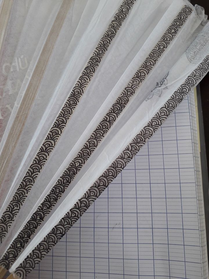 Khi các thánh lắm mồ hôi đi học lúc trời 40 độ, áo trắng hoá xuyên thấu, vắt ra được cả xô nước-10