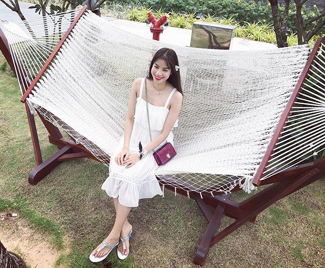 Không chỉ đổi khác nhan sắc, phong cách của Phạm Hương còn lên đời sau tin đồn mang thai-10