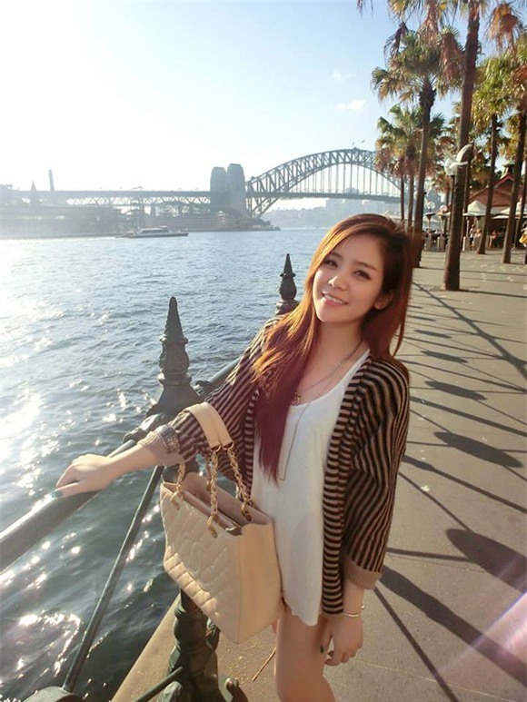 Cuộc sống thượng lưu bên trời Tây của hot girl thừa kế đình đám Việt Nam-4