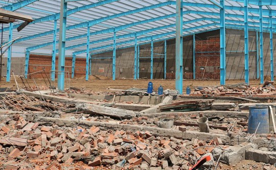 Nạn nhân thứ 7 tử vong trong vụ sập tường ở Vĩnh Long-1