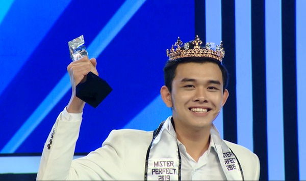 Bạn trai cũ Sĩ Thanh - Bác sĩ đẹp trai nhất Việt Nam gây phẫn nộ vì chửi thề, bị Phi Thanh Vân mắng tại chỗ-13