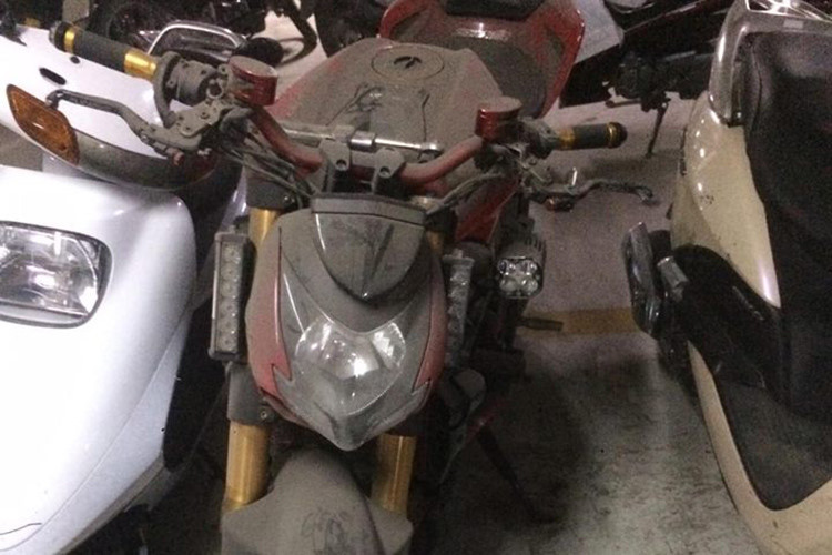Siêu môtô Ducati hơn nửa tỷ bị bỏ xó ở Hà Nội-3
